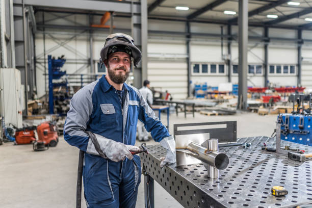  Mayfair, CA Welder Pros